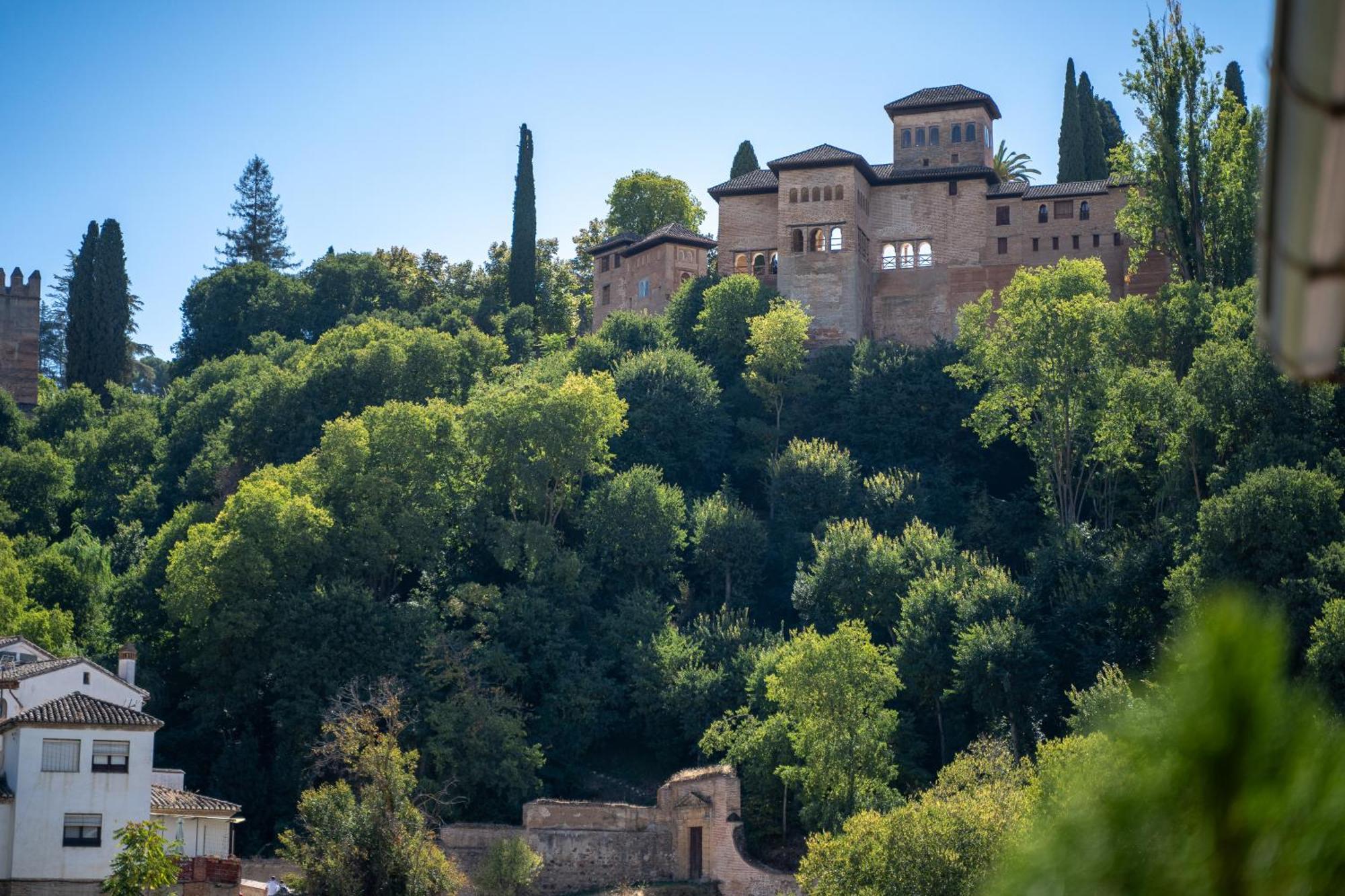Dos A Pies De La Alhambra Grenade